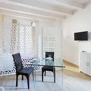 Apartament Greek, Palermo